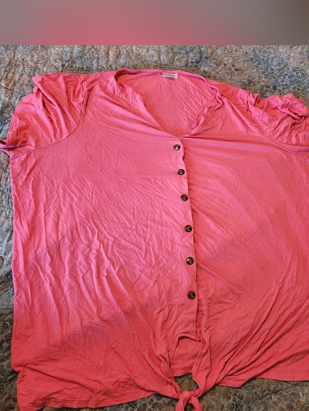 Plus-Size Women's Pink Button-Front Knot Hem Top